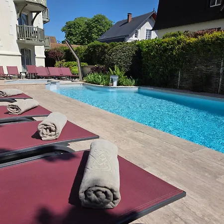 Villa Augeval Hotel De Charme & Spa-3